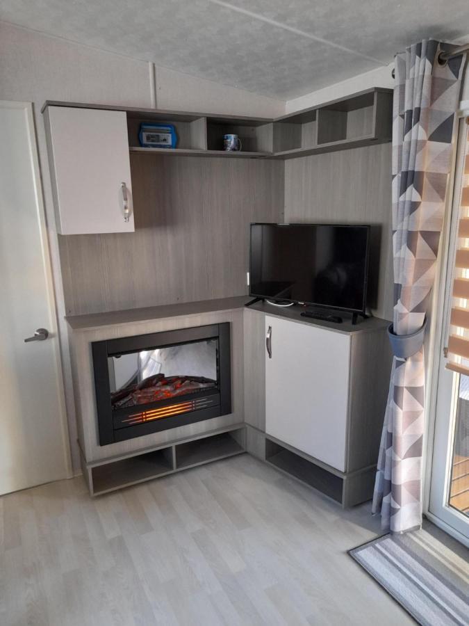 Le Mobile Home Le Victory Situe Au Camping Le Rio Нуаель-сюр-Мер Экстерьер фото