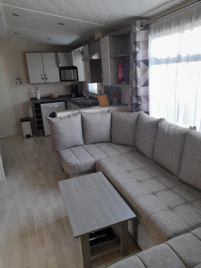 Le Mobile Home Le Victory Situe Au Camping Le Rio Нуаель-сюр-Мер Экстерьер фото